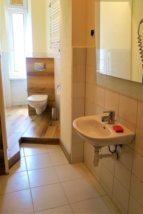 Hostel Kwadrans Gliwice Kültér fotó